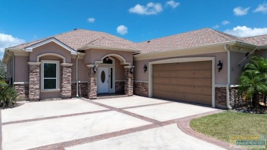 You are going to want to take a look at this one! One owner. The on South Padre Island Golf Club in Texas - for sale on GolfHomes.com, golf home, golf lot