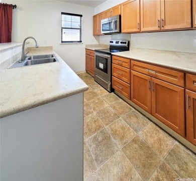 Welcome to this well-maintained ground-floor 3 bedroom unit in on Kapolei Golf Course in Hawaii - for sale on GolfHomes.com, golf home, golf lot