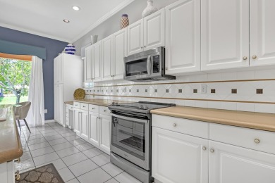Welcome to this charming one-story home in Madison Green, Royal on The Links At Madison Green in Florida - for sale on GolfHomes.com, golf home, golf lot