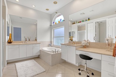 Welcome to this charming one-story home in Madison Green, Royal on The Links At Madison Green in Florida - for sale on GolfHomes.com, golf home, golf lot