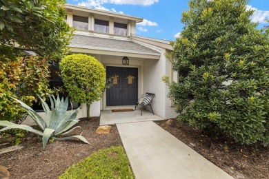 Come see this great cul-de-sac house in the desired neighborhood on The Wanderers Club in Florida - for sale on GolfHomes.com, golf home, golf lot