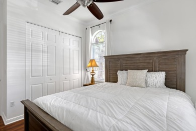 Welcome to this charming one-story home in Madison Green, Royal on The Links At Madison Green in Florida - for sale on GolfHomes.com, golf home, golf lot