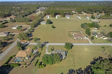 Beautifully updated 2 bedroom, 2 bathroom, 2 car garage home on Citrus Hills Golf Club in Florida - for sale on GolfHomes.com, golf home, golf lot