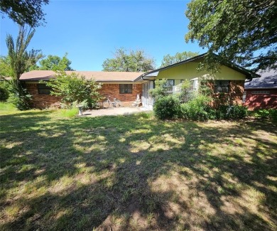 Investor Opportunity! Golf course lot with 3 bed, 2 bath, 2-car on The Club At Runaway Bay in Texas - for sale on GolfHomes.com, golf home, golf lot
