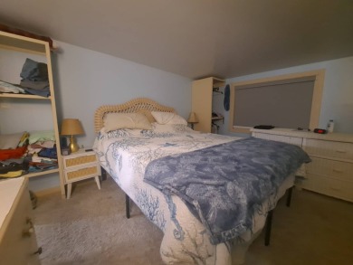 Great Location !!! Comes Fully Furnished and Move-In Ready  ! on Riverwood Golf Club in Florida - for sale on GolfHomes.com, golf home, golf lot