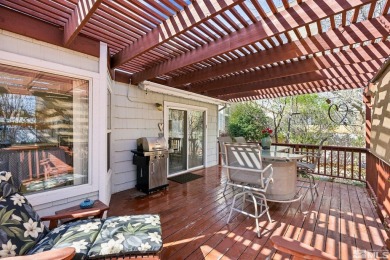 NEW HEFTY PRICE IMPROVEMENT! Charming 2-bedroom, 2.5-bath home on LakeRidge Golf Course in Nevada - for sale on GolfHomes.com, golf home, golf lot