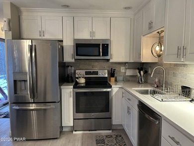 Tanglwood Lakes Community at Lake Wallenpaupack! This Modern and on Paupack Hills Golf and Country Club in Pennsylvania - for sale on GolfHomes.com, golf home, golf lot