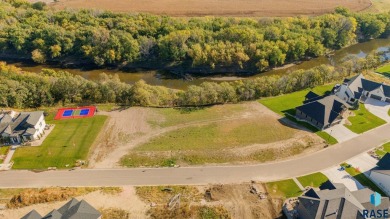 Looking for the perfect location to build your dream home? Look on Willow Run Golf Course in South Dakota - for sale on GolfHomes.com, golf home, golf lot