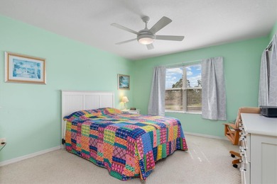 SUNNY, TURNKEY 55+ RETREAT WITH BRAND-NEW 2024 ROOF--MOTIVATED on Sabal Trace Golf and Country Club in Florida - for sale on GolfHomes.com, golf home, golf lot