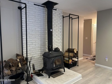 Tanglwood Lakes Community at Lake Wallenpaupack! This Modern and on Paupack Hills Golf and Country Club in Pennsylvania - for sale on GolfHomes.com, golf home, golf lot