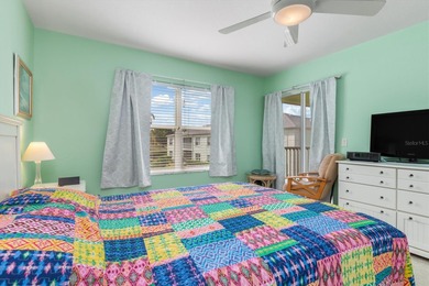 SUNNY, TURNKEY 55+ RETREAT WITH BRAND-NEW 2024 ROOF--MOTIVATED on Sabal Trace Golf and Country Club in Florida - for sale on GolfHomes.com, golf home, golf lot