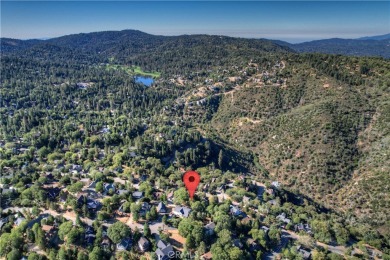 Moderately sloped vacant land in Lake Arrowhead Woods. This lot on Lake Arrowhead Country Club in California - for sale on GolfHomes.com, golf home, golf lot