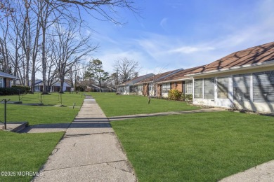 This popular Baronet is in move in condition. Situated one block on Greenbriar Woodlands in New Jersey - for sale on GolfHomes.com, golf home, golf lot