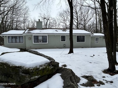 Tanglwood Lakes Community at Lake Wallenpaupack! This Modern and on Paupack Hills Golf and Country Club in Pennsylvania - for sale on GolfHomes.com, golf home, golf lot