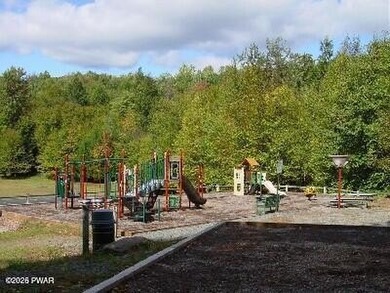 Tanglwood Lakes Community at Lake Wallenpaupack! This Modern and on Paupack Hills Golf and Country Club in Pennsylvania - for sale on GolfHomes.com, golf home, golf lot