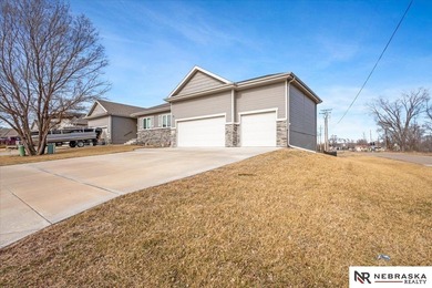 Brandon J Johnson, M: , brandonjohnson,   - Don't miss this on Bay Hills Golf Club in Nebraska - for sale on GolfHomes.com, golf home, golf lot