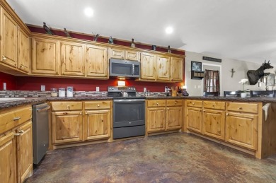 Picture this, a cozy 2-bedroom 2 bathroom barn-dominium sprawled on Pendleton Harbor in Texas - for sale on GolfHomes.com, golf home, golf lot