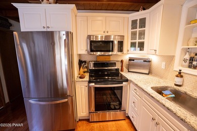 Welcome to your Pocono escape! This bright and spacious on The Hideout Golf in Pennsylvania - for sale on GolfHomes.com, golf home, golf lot