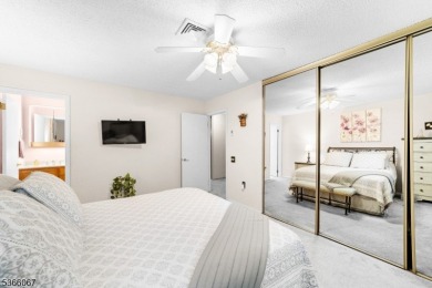 Welcome to this awesome buy in Clearbrook! Enjoy easy living in on Clearbrook Golf Club in New Jersey - for sale on GolfHomes.com, golf home, golf lot