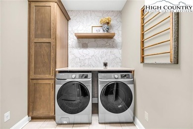 Custom-built Craftsman home at Mt. Air Golf Course offering on Mountain Aire Golf Course in North Carolina - for sale on GolfHomes.com, golf home, golf lot