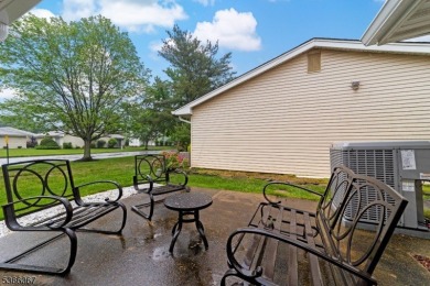 Welcome to this awesome buy in Clearbrook! Enjoy easy living in on Clearbrook Golf Club in New Jersey - for sale on GolfHomes.com, golf home, golf lot