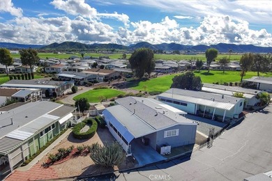 Welcome to your own slice of paradise in the highly desirable on Hemet West Mobile Estates in California - for sale on GolfHomes.com, golf home, golf lot