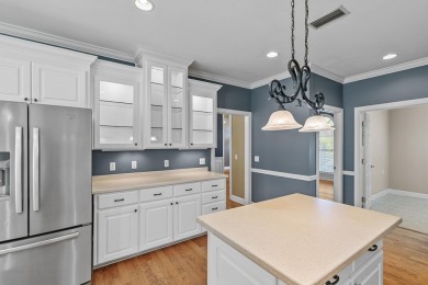 This lovely traditional home has a traditional floor plan design on Highland Oaks Golf Course in Alabama - for sale on GolfHomes.com, golf home, golf lot