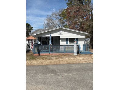 YOU FOUND IT !! MH33 Apache Campground, is a stunning 3 bedroom on Arcadian Shores Golf Club in South Carolina - for sale on GolfHomes.com, golf home, golf lot