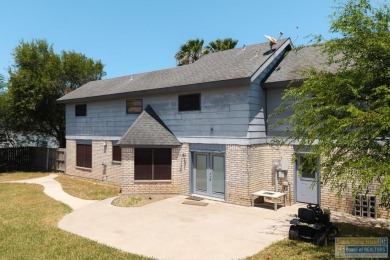 Lots of square feet-2537! 4 bedrooms, 2 full bathrooms and 2 on South Padre Island Golf Club in Texas - for sale on GolfHomes.com, golf home, golf lot