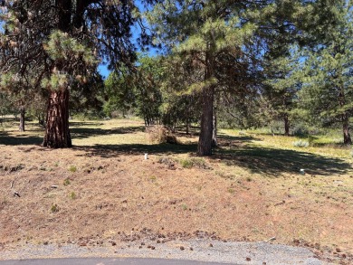 Rare opportunity to own a prime lot in the prestigious Running Y on Running Y Ranch Resort in Oregon - for sale on GolfHomes.com, golf home, golf lot