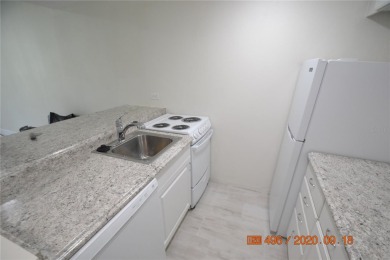 Under contract-accepting backup offers. Deluxe Executive on Innisbrook Resort and Golf Club in Florida - for sale on GolfHomes.com, golf home, golf lot