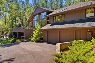 Welcome to GM 419 where beauty and tranquility await. In 2022 on Black Butte Ranch Golf Club Glaze Meadow in Oregon - for sale on GolfHomes.com, golf home, golf lot
