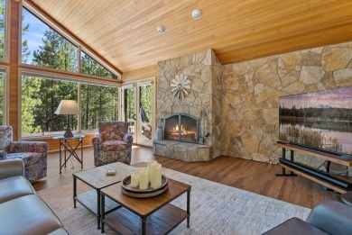 Welcome to GM 419 where beauty and tranquility await. In 2022 on Black Butte Ranch Golf Club Glaze Meadow in Oregon - for sale on GolfHomes.com, golf home, golf lot