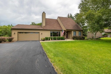 Nicely kept and absolutely charming 3 bed, 2 bath Galena on Eagle Ridge Inn and Resort in Illinois - for sale on GolfHomes.com, golf home, golf lot