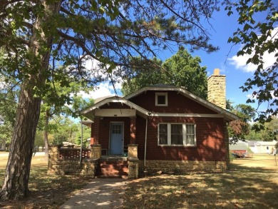 NEED SPACE?  Check out this 1  story, BRICK, old-style home with on Grove Park Golf Course in Kansas - for sale on GolfHomes.com, golf home, golf lot