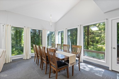 Dreaming of the Oregon Coast? Don't miss this delightful home on Salishan Spa and Golf Resort in Oregon - for sale on GolfHomes.com, golf home, golf lot