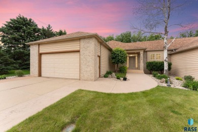 Welcome to this spacious and beautifully maintained 3-bedroom on Prairie Green Golf Course in South Dakota - for sale on GolfHomes.com, golf home, golf lot