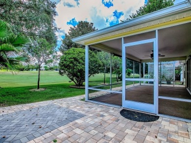 GOLF FRONT LIVING WITH NO BOND! This beautiful 3 Bedroom, 2 Bath on The Links of Spruce Creek in Florida - for sale on GolfHomes.com, golf home, golf lot