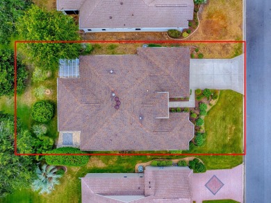 GOLF FRONT LIVING WITH NO BOND! This beautiful 3 Bedroom, 2 Bath on The Links of Spruce Creek in Florida - for sale on GolfHomes.com, golf home, golf lot