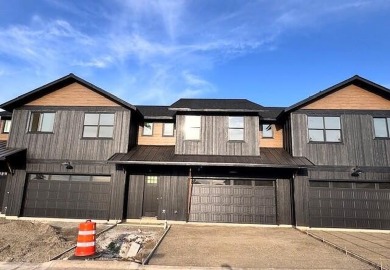Summer interest rate special, call agent for more details! Call on  in Oregon - for sale on GolfHomes.com, golf home, golf lot