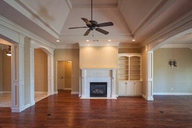 Patricia Island Estates, Grove, OK Home on 1 Acre Lot    What an on Patricia Island Golf Club in Oklahoma - for sale on GolfHomes.com, golf home, golf lot