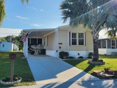 Welcome to this this 2 bd / 2 bath with plenty of space and on Spanish Lakes Fairways in Florida - for sale on GolfHomes.com, golf home, golf lot