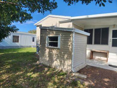 Welcome to this this 2 bd / 2 bath with plenty of space and on Spanish Lakes Fairways in Florida - for sale on GolfHomes.com, golf home, golf lot