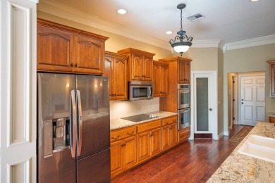 Patricia Island Estates, Grove, OK Home on 1 Acre Lot    What an on Patricia Island Golf Club in Oklahoma - for sale on GolfHomes.com, golf home, golf lot
