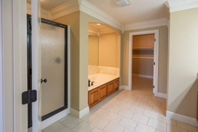 Patricia Island Estates, Grove, OK Home on 1 Acre Lot    What an on Patricia Island Golf Club in Oklahoma - for sale on GolfHomes.com, golf home, golf lot