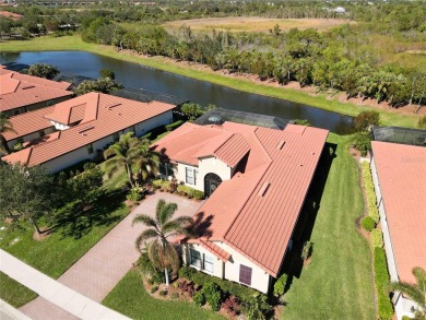 Discover Your Private Oasis in Sarasota National.

Experience on Sarasota National Golf Club in Florida - for sale on GolfHomes.com, golf home, golf lot