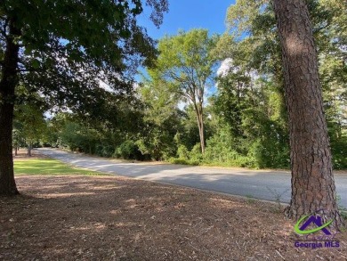 Come build your dream home on this beautiful lot in Statham's on Landings Golf Club in Georgia - for sale on GolfHomes.com, golf home, golf lot