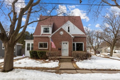 Well maintained, all brick upper/lower duplex is a fantastic on Reid Golf Course in Wisconsin - for sale on GolfHomes.com, golf home, golf lot