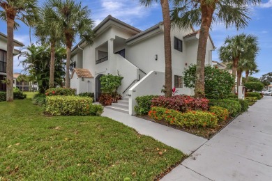 BEYOND BELIEF,  THIS FIRST FLOOR BOBBY JONES2 BEDROOM 2 BATH on Gleneagles Golf and Country Club in Florida - for sale on GolfHomes.com, golf home, golf lot