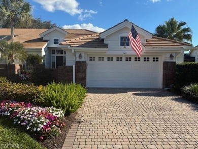 Rarely available Glendevon home in Wyndemere. This home has 3 on  in Florida - for sale on GolfHomes.com, golf home, golf lot